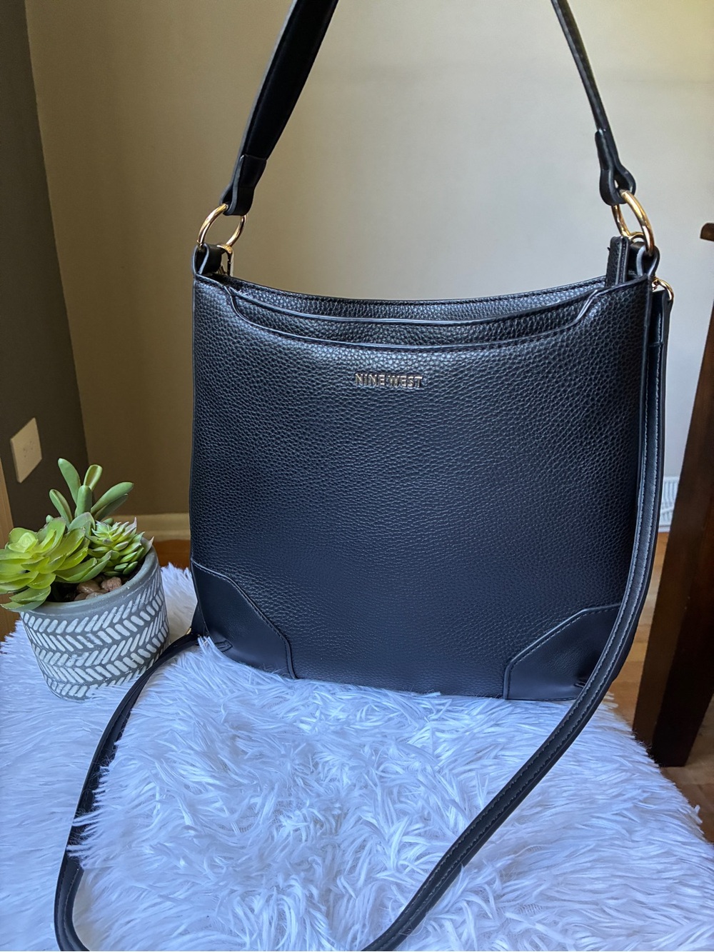 Nine West Brooklyn Crossbody Swing Pack 🖤 - Picture 3 of 11